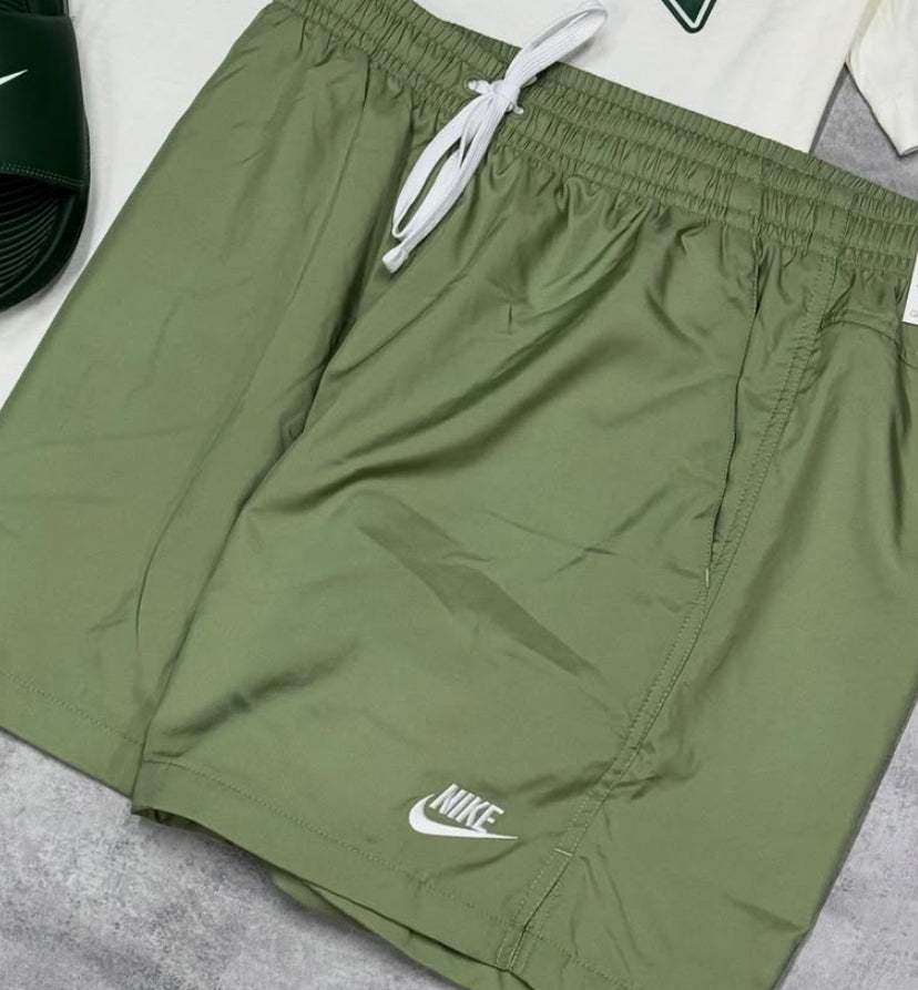 Kit Nike + Chinelo