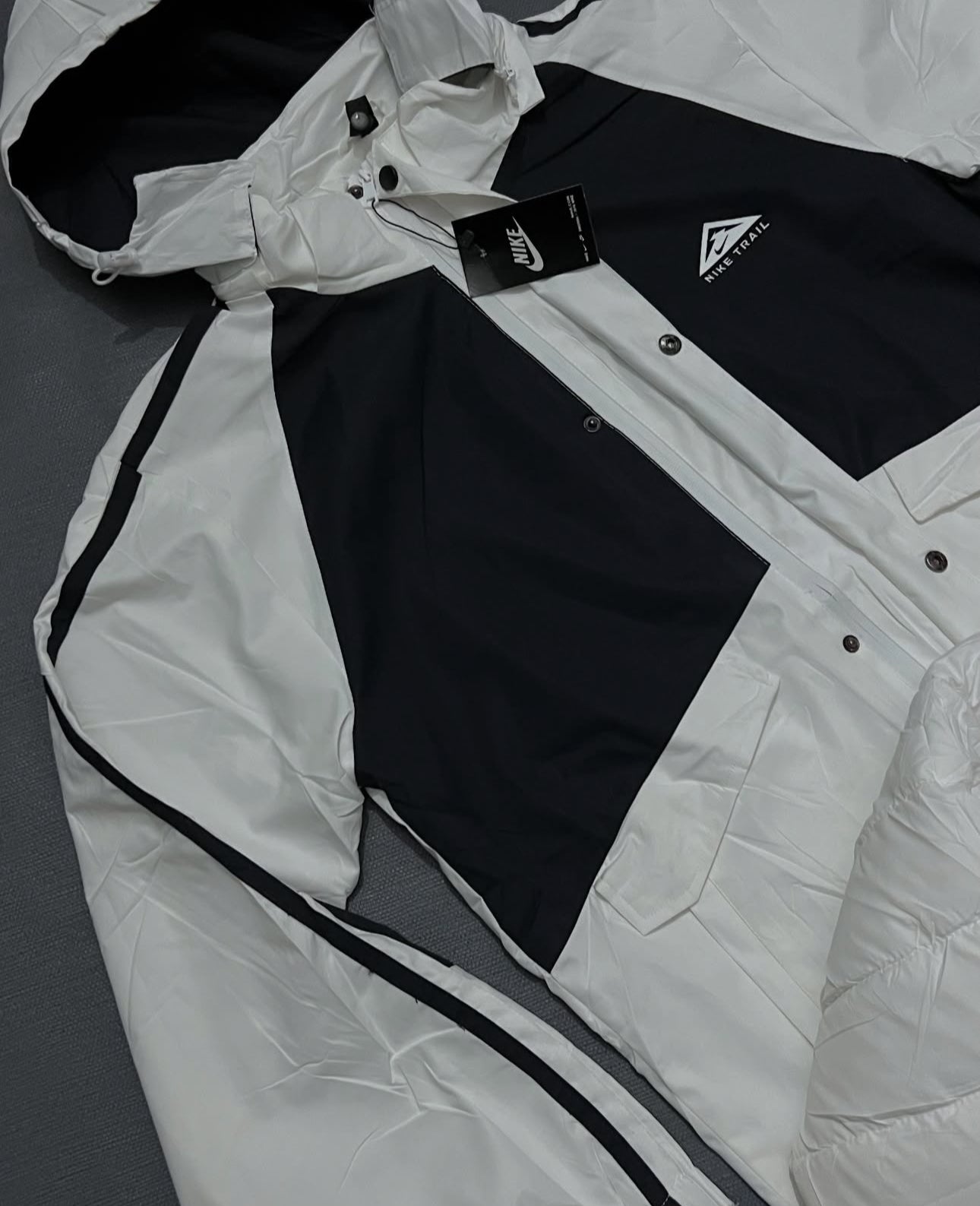 2 Jaqueta Nike
