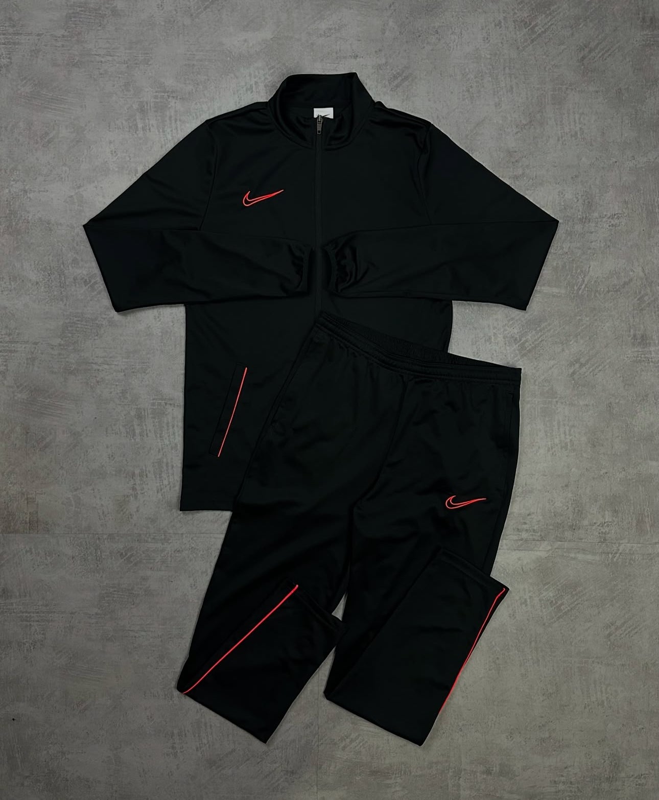 Conjunto Nk Academy