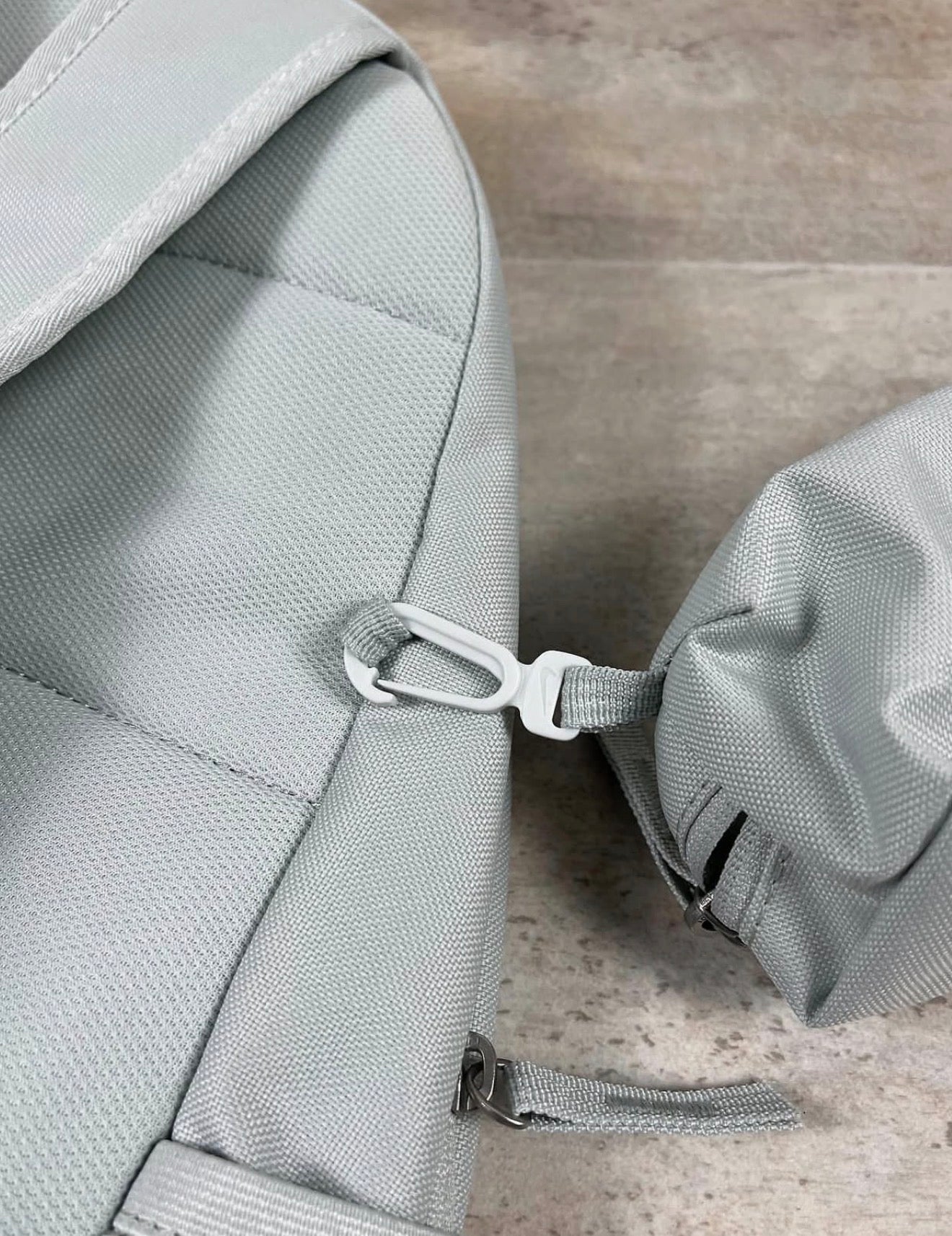 Mochila Nike + Estojo