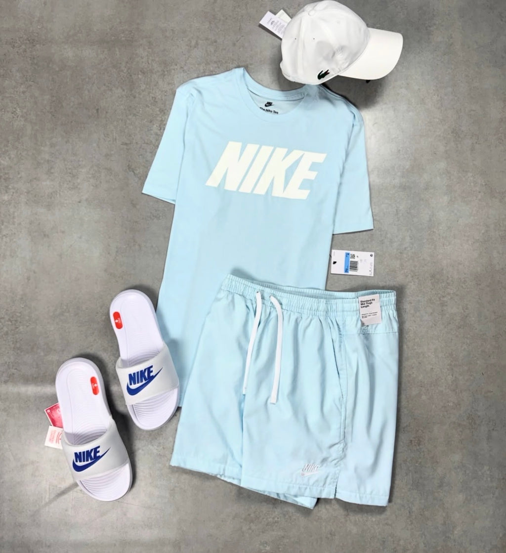 Kit Nike + Boné Lacoste