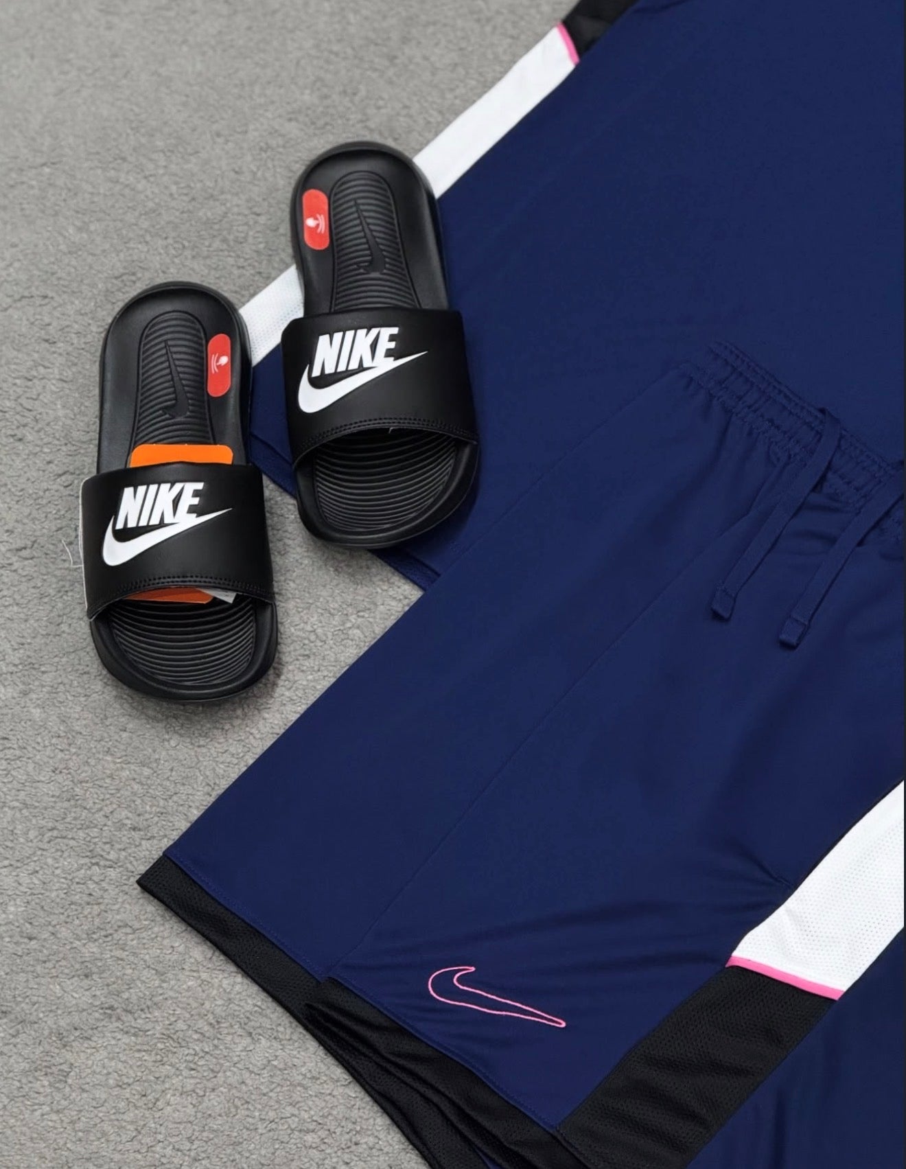 Kit Nike Academy Dri-Fit + Chinelo Victori One
