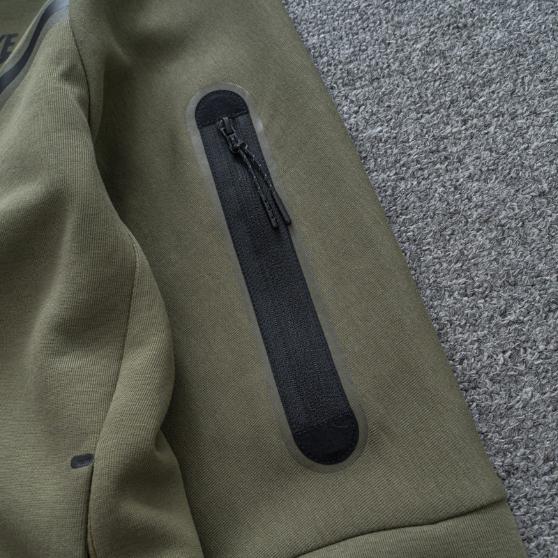 Conjunto Nike Tech Fleece