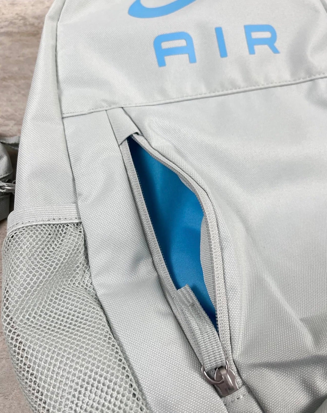 Mochila Nike + Estojo