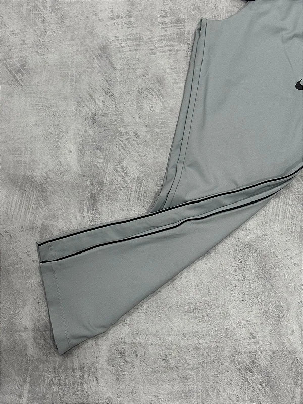 Calça Nike