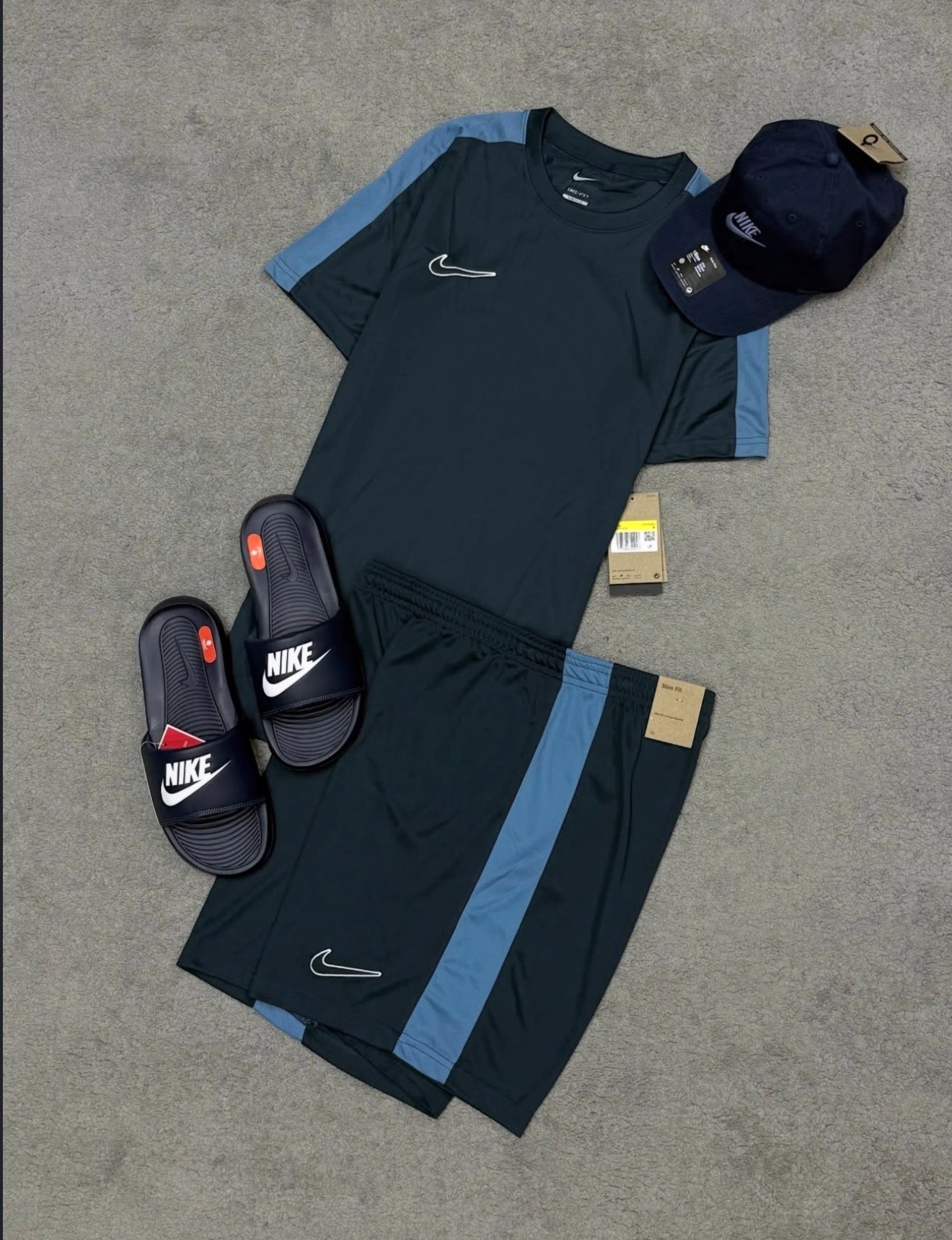 Conjunto Nike Academy Dri-Fit + Chinelo Victori One