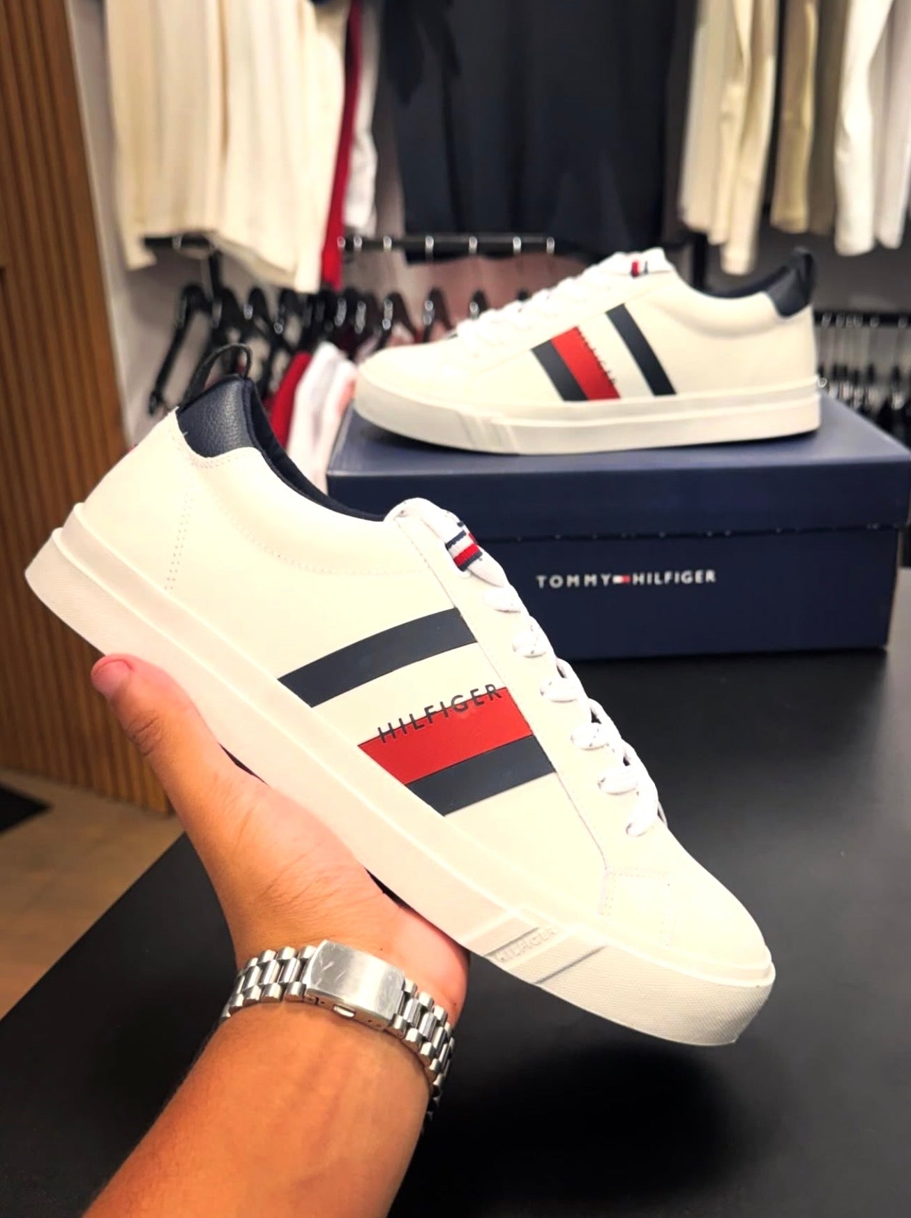 TÊNIS TOMMY HILFIGER - DINO (BRANCO)