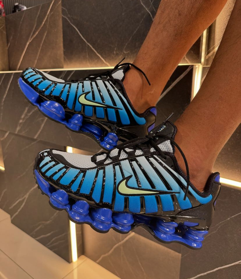 Tênis Nike Shox