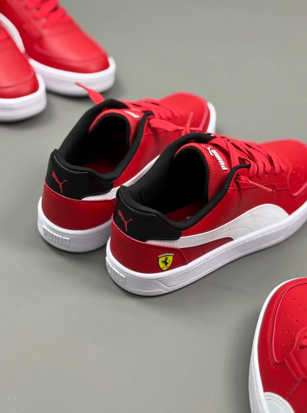TENIS PUMA CAVEN 2.0 FERRARI - VERMELHO