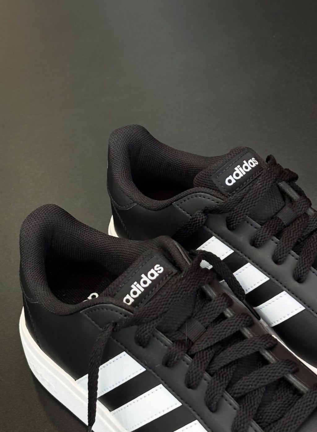 Tênis adidas Grand Court 2.0