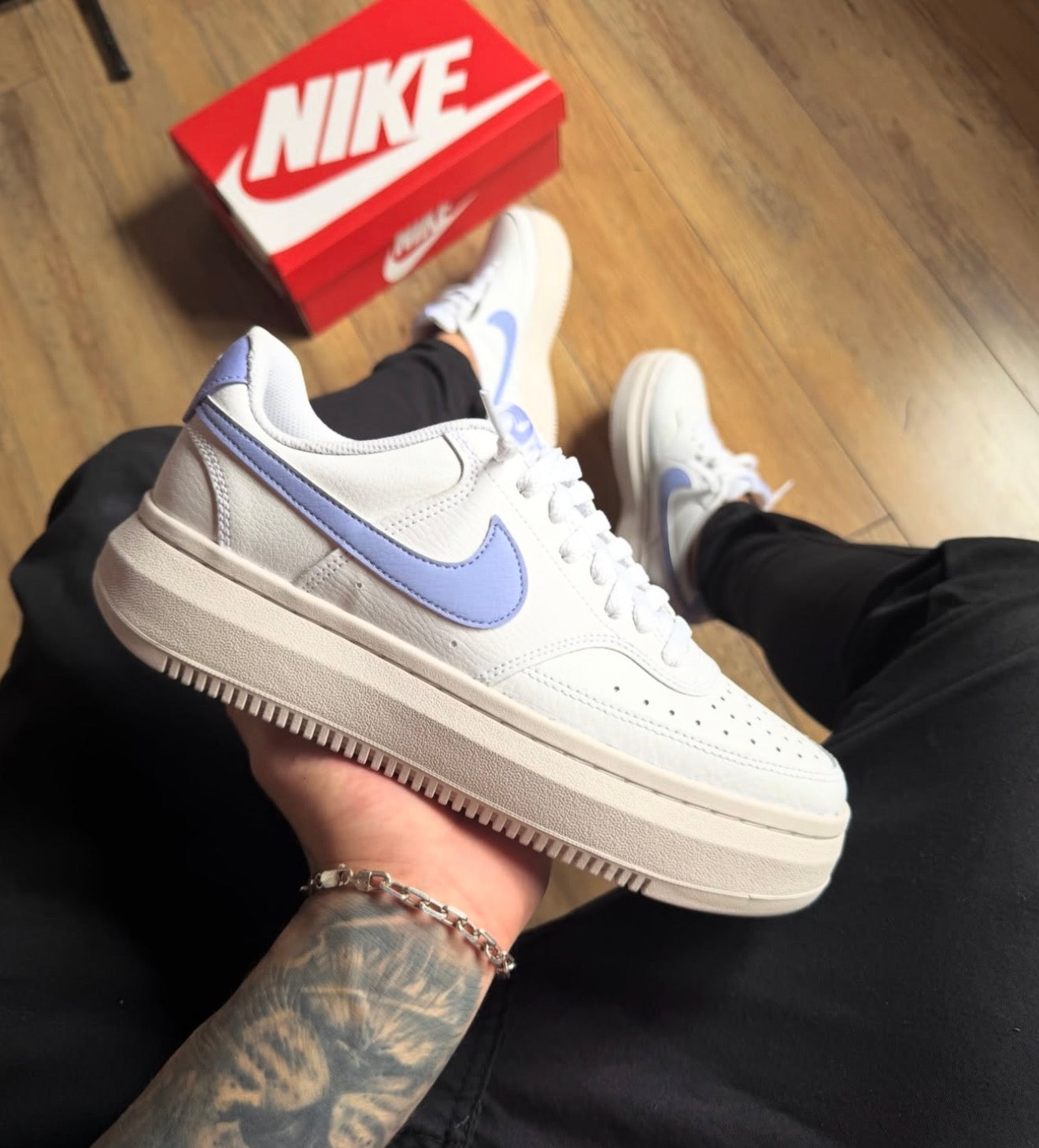TÊNIS NIKE COURT VISION ALTA PLATAFORMA - BRANCO / ROXO