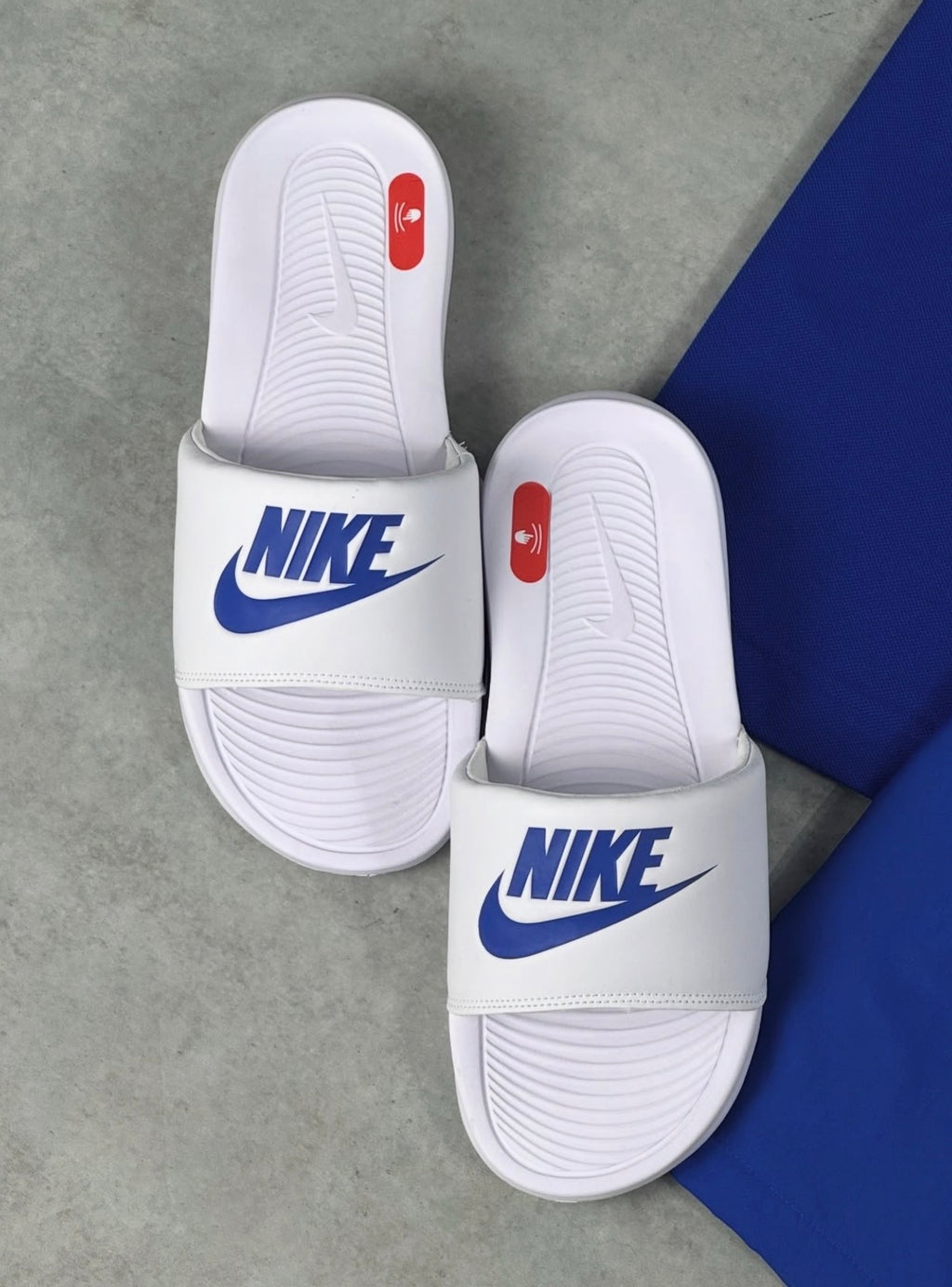 Kit Lacoste + Nike Victori One