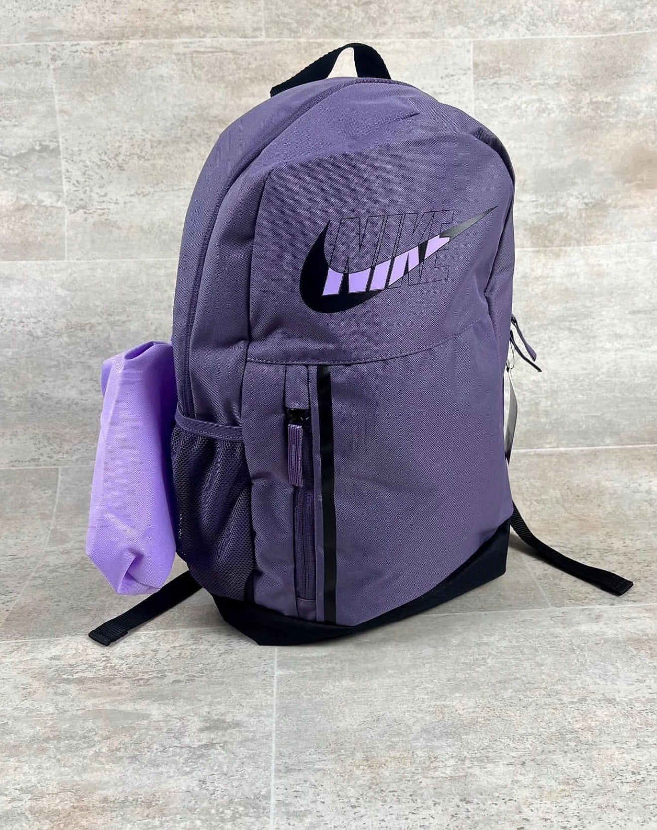 Mochila Nike + Estojo