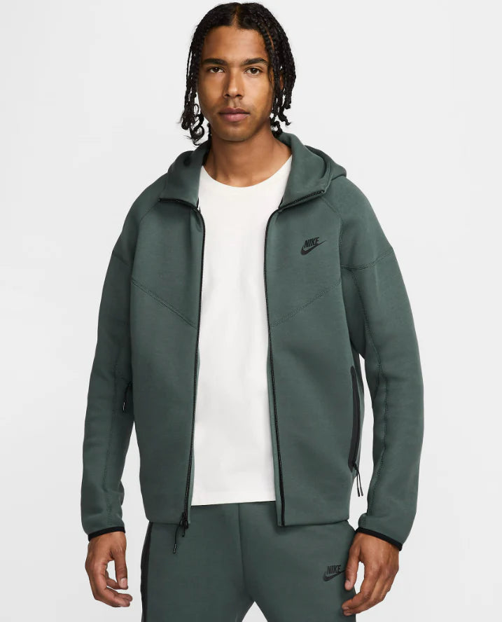 Moletom Nike Tech Fleece