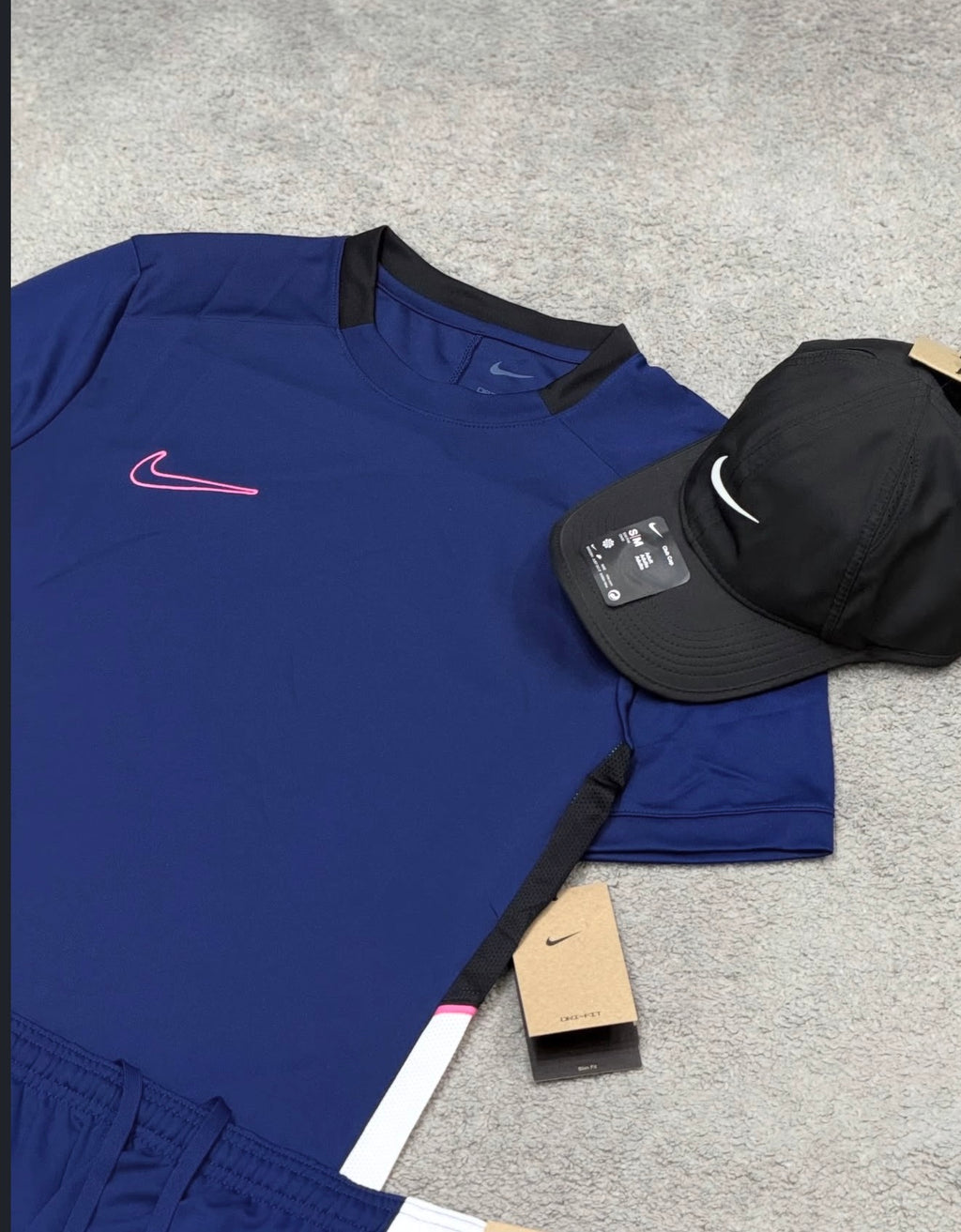 Kit Nike Academy Dri-Fit + Chinelo Victori One